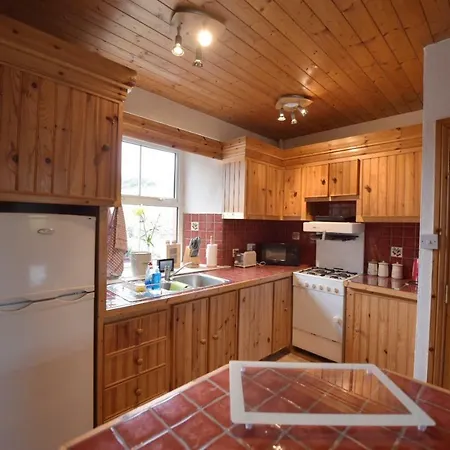 Ferienhaus The Old School House Clifden