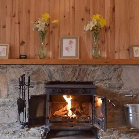 The Old School House * Clifden