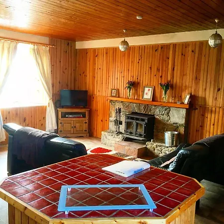 The Old School House * Clifden